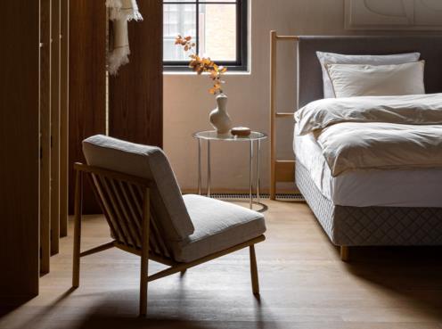 Furniture Easy chair Domus wood oak tosca 02 with DUX 6006 bed, Anna headboard, Drum table